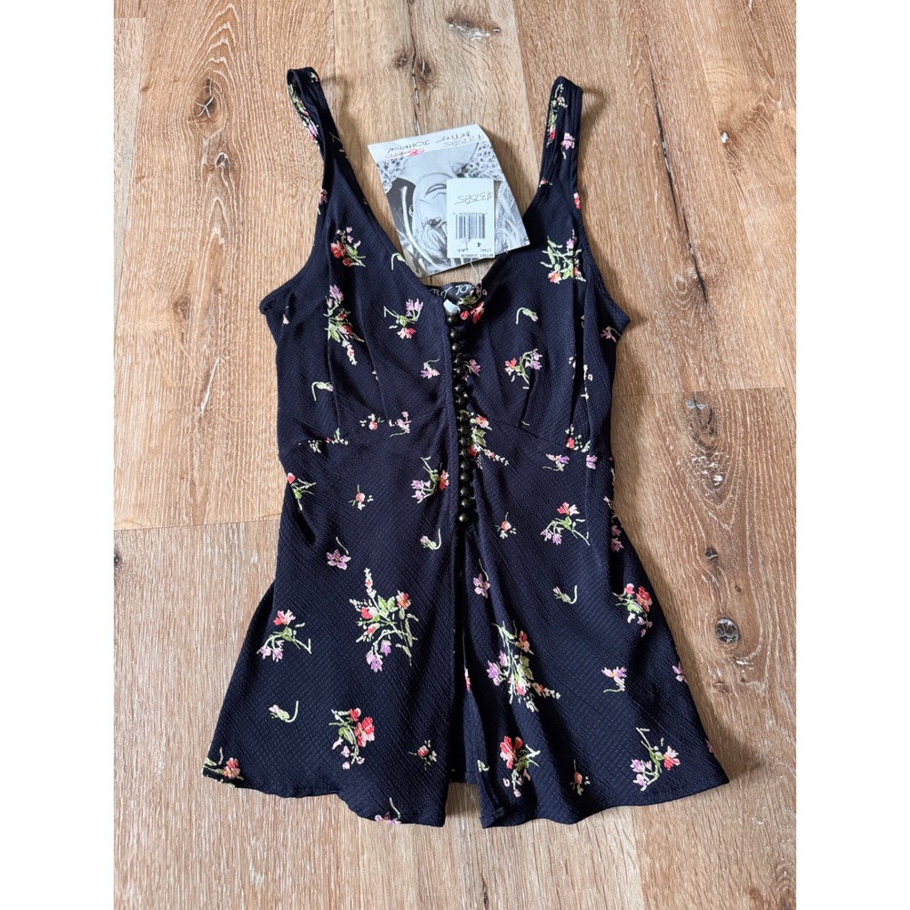 Betsey Johnson NWT Vintage Floral Button Front Camisole Top Black Size 4